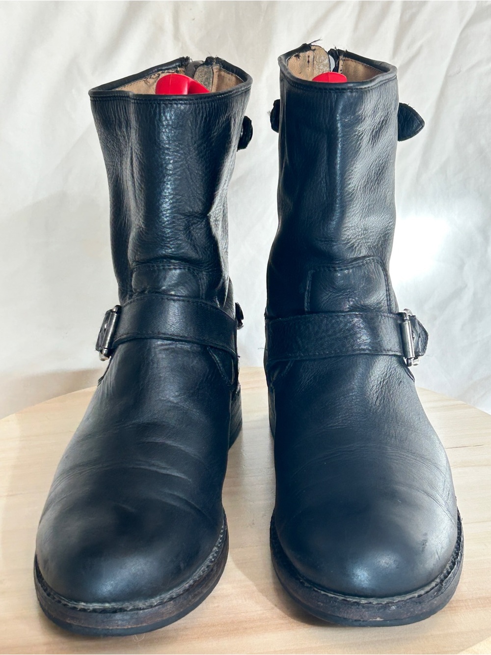 Frye Women’s Veronica Black Leather Short Biker Boots Zip Buckle US 10 - Picture 3 of 10